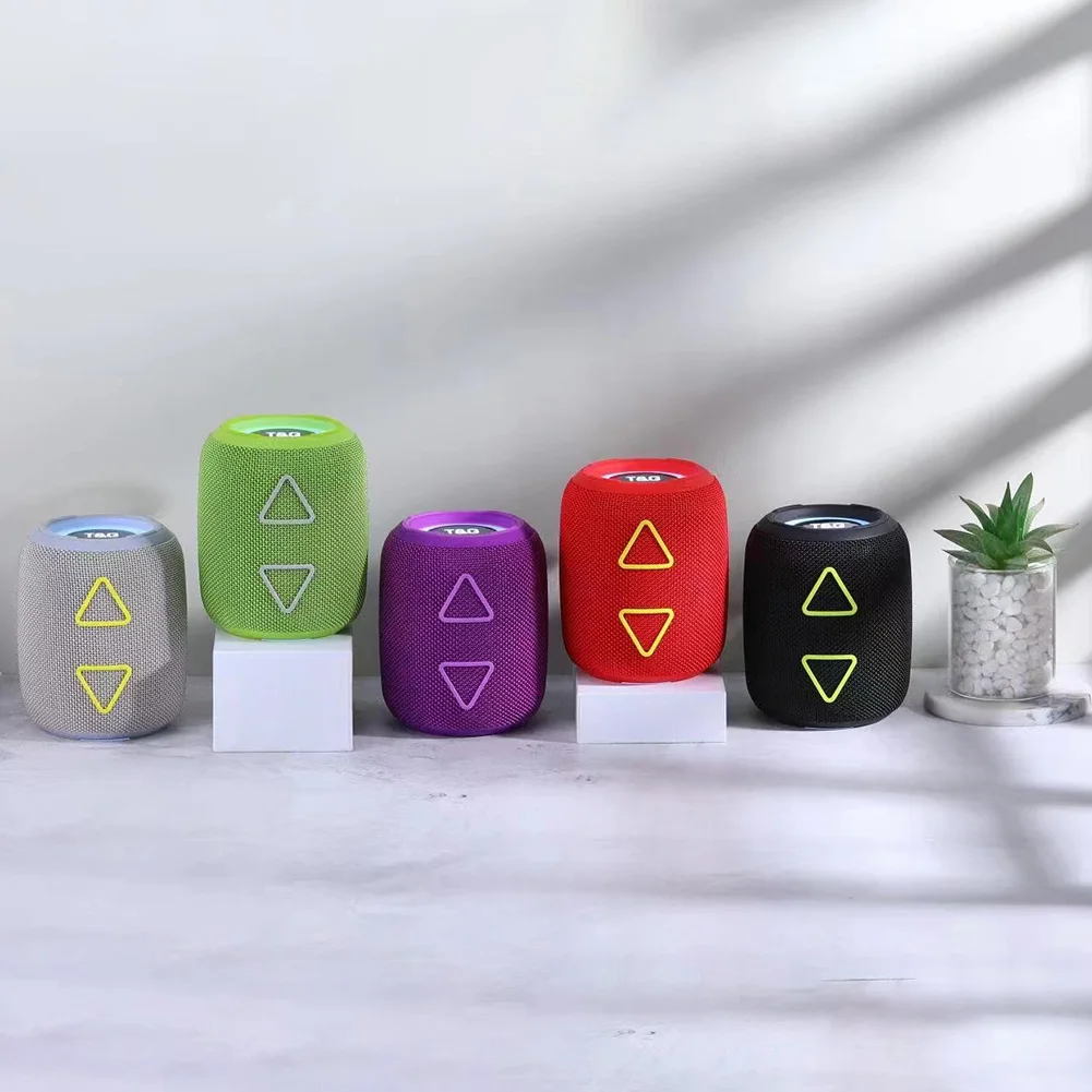 

Беспроводная колонка 1200 мАч, стереофоническая колонка, громкая связь, сабвуфер, FM-радио, светодиодная подсветка, аудио, Bluetooth-совместимость 5.3