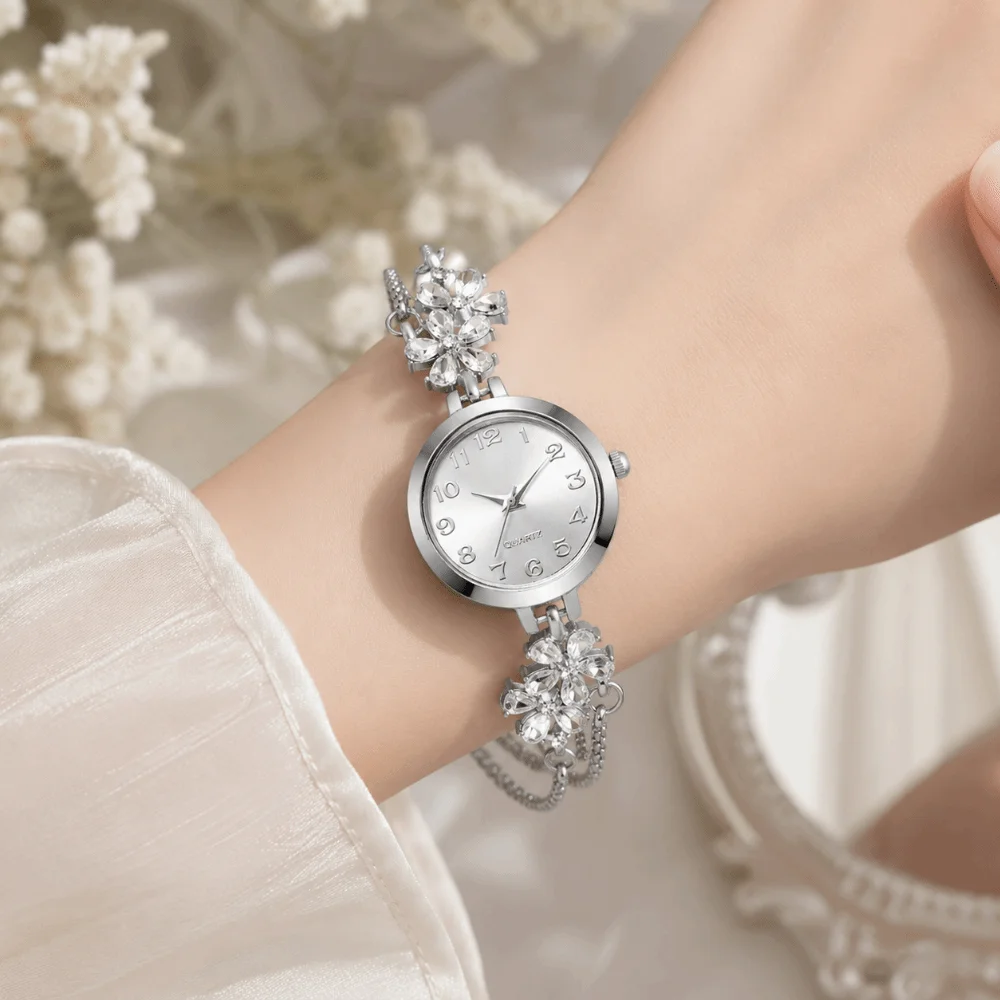 Pull Type Exquisite Women's Bracelet Watch Vintage Adjustable Women's Wrist Watch Luxury Waterproof Vintage Female Clock Female