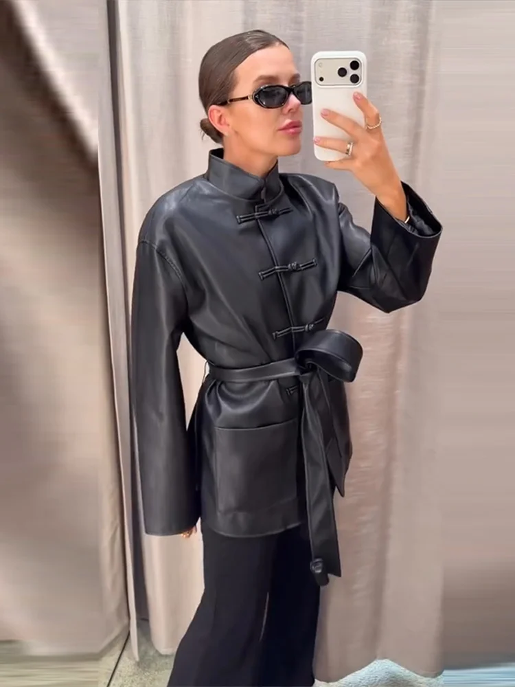 Damen Kunstlederjacken mit Stehkragen, Froschknöpfen und Gürtel, Streetwear, Langarm, Einreihig, Lockere Oberbekleidung – Detail 30
