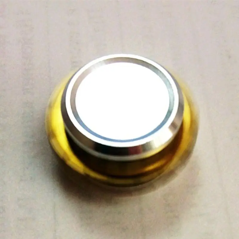 Hand Spinner Spinning Giroscopio Giroscopio interattivo in metallo Formato portatile Anti ansia Giocattolo da scrivania a