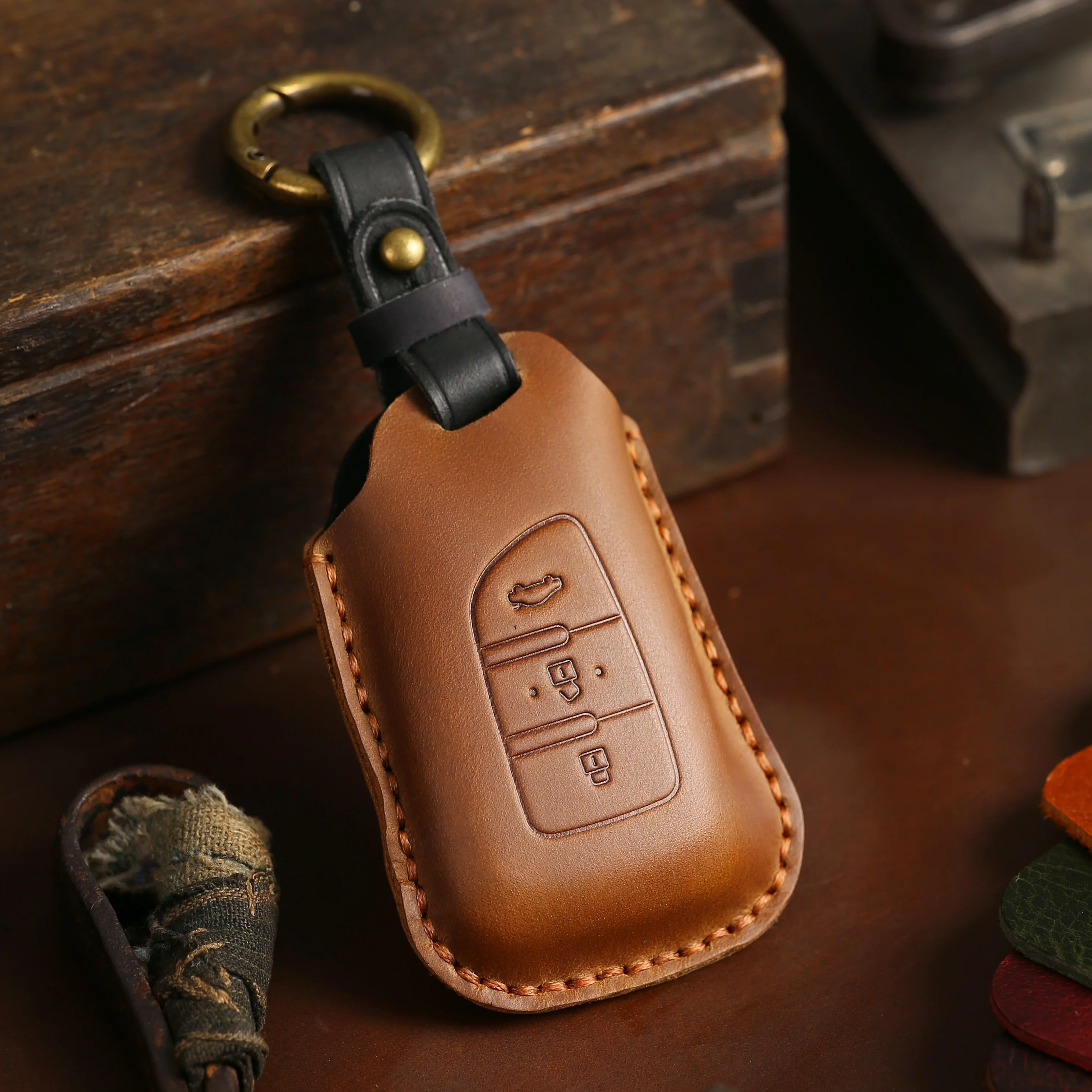 

New Luxury Leather Car Key Case Cover Fob Protector for Dongfeng Aeolus Smart Auto Accessories Keychain Holder Keyring Shell Bag