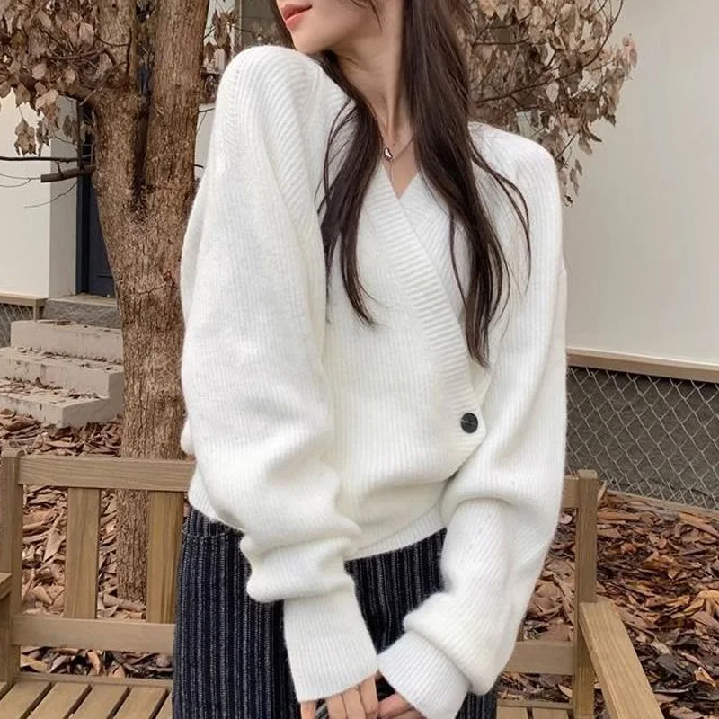 Spring Autumn New Solid Color V-neck Long Sleeve Sweater Women High Street Button Patchwork Pullovers Elegant All-match Tops