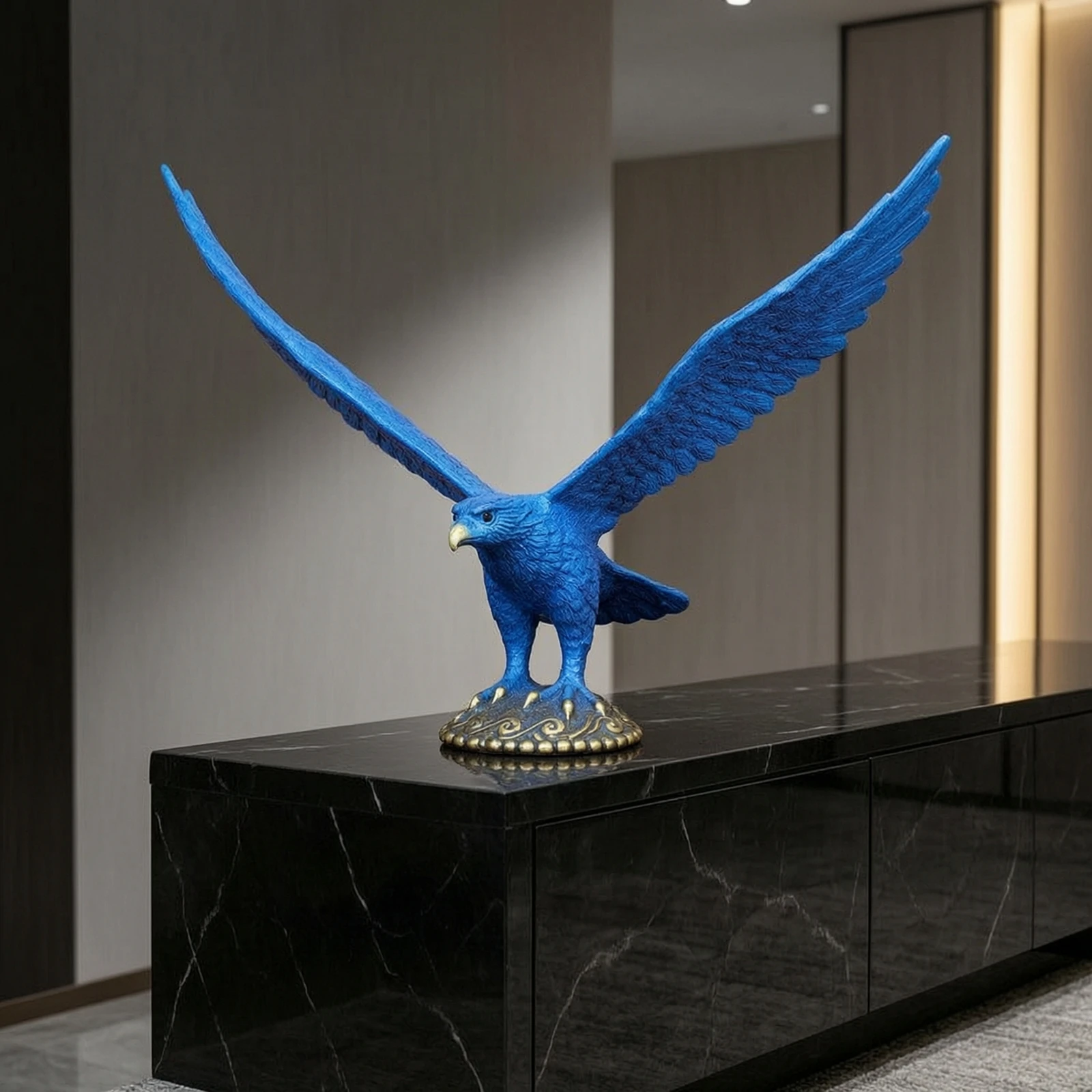 

Eagle Figurine with Pedestal Gold-Tone Eagle Figurine Decor Decorative Portable for Collectors, Office Desk, Bookshelf