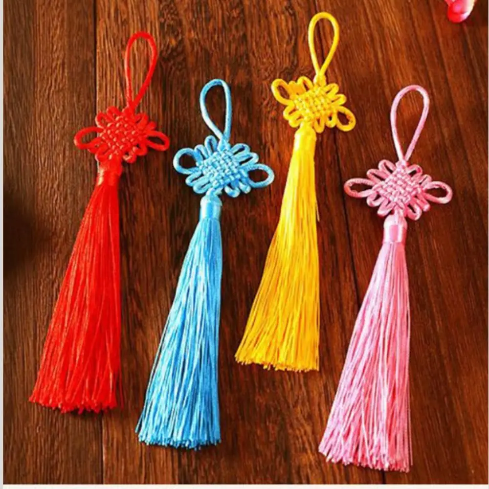 

Small Size Chinese Knot Tassel Chinese Style DIY Handmade Chinese Knot Pendant Traditional Polyester Gift Box Pendant Car