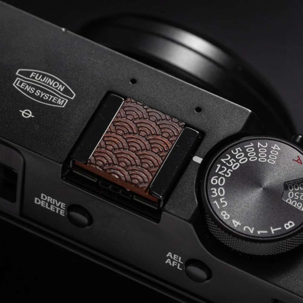 

Solid Wood Camera Rosewood Hot Shoe Cover for Fujifilm X100VI XM5 XT5 X100V XH2 XS20 XE4 XM3 XPro2 XPro3 X100VI XT30 XT30II XT50