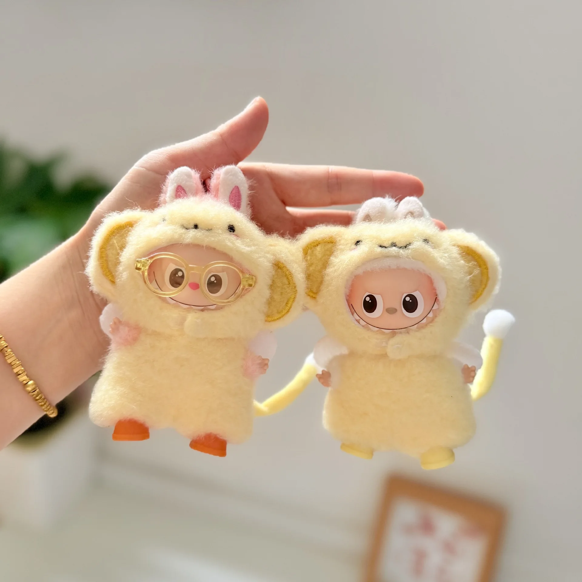 

4th Gen Labubu Pin for Love Series: Angel Yellow Monkey Outfit for Snooty Vinyl Plush Pendant, Changeable Costume Clothing Only