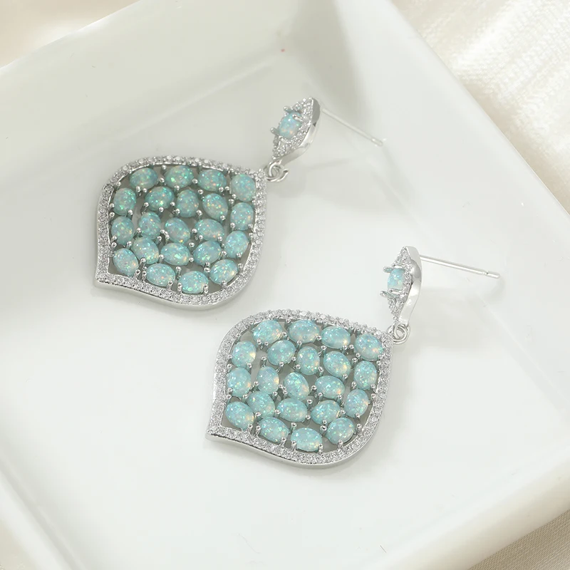 Elegante synthetische Regenbogen-Opal-Tropfenohrringe für Damen, modische, funkelnde Hängeohrringe, charmanter, temperamentvoller Schmuck – Detail 6