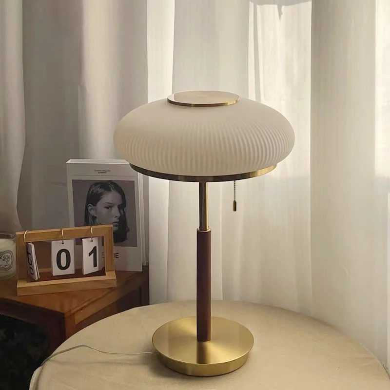 Glass table lamp retro exhibition hall study bedside living room lamp