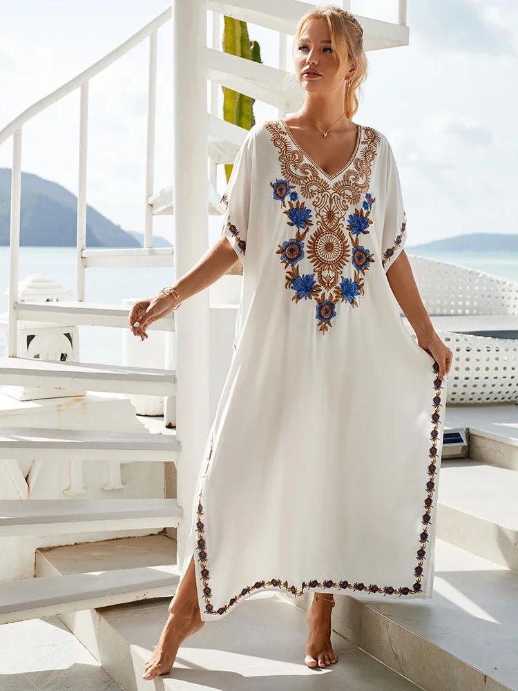 New Bohemian Dress Sold Embroidered Long Kaftan Pareos Maxi Dress Loose Beach Cover Up Robe Plage Women Clothing Beachwear Tunic