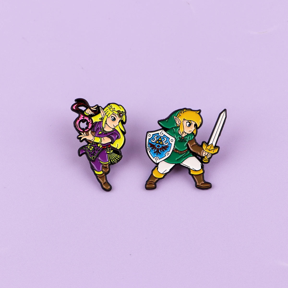 2er-Set Game-Figuren-Emaille-Pins, Cartoon-Broschen für Rucksäcke, Hüte, Reversnadeln, Abzeichen für Fans, Geschenke, Cosplay-Zubehör