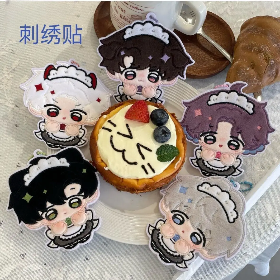 

Anime Love and Deepspace Sylus Rafayel Xavier Zayne Caleb Cosplay Embroidery Sticker Keychain Cartoon Non Woven Keyring Pendant