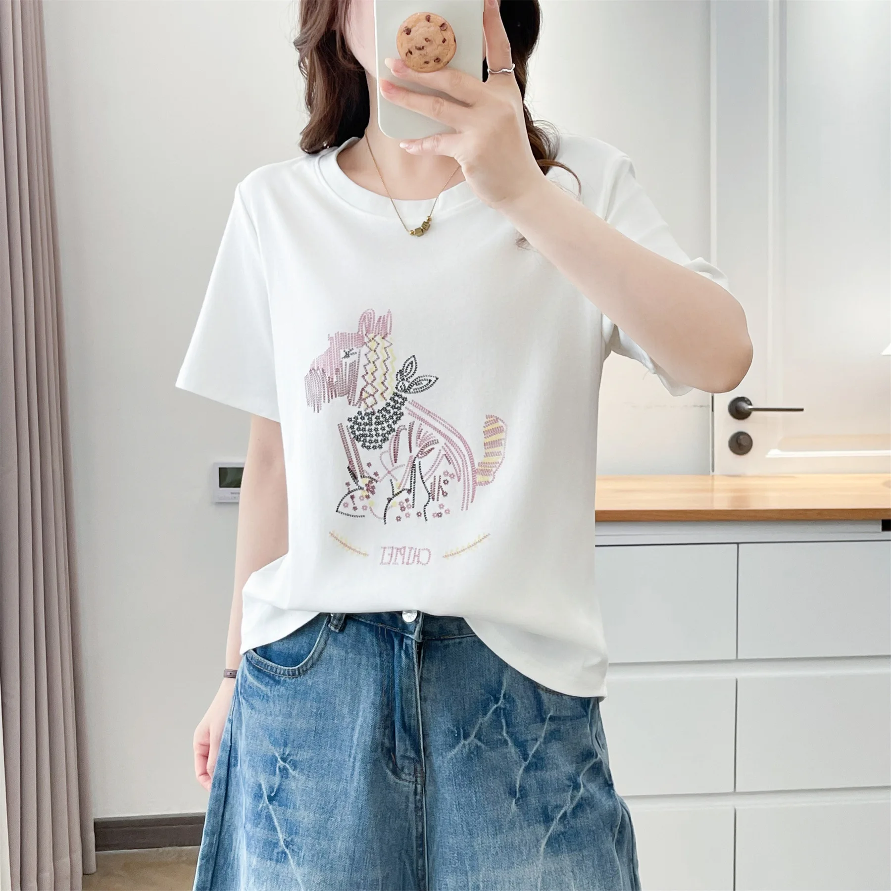 

Летняя хлопковая футболка больших размеров для женщин 2026 года, с принтом, повседневная, модная, с круглым вырезом, с коротким рукавом, свободная, для пышных форм, модель 2613