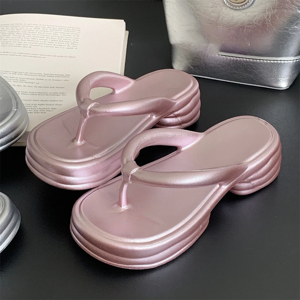 Women Flip Flop Platform Outdoor Beach Sand Girl Slippers Silvery Anti Slip Comfortable Summer Ladies Shoes Home Women Slippers