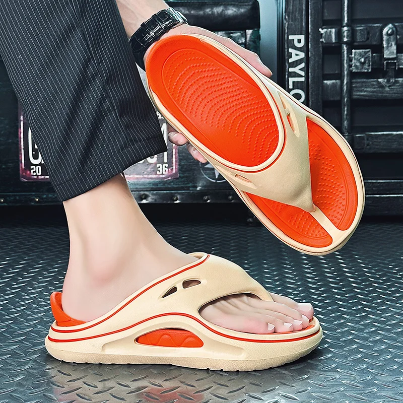 High Quality Men Women Flip Flops Outdoor Indoor Slippers Thick Soft Sole Men Beach Sandals Non-slip Bathroom Home Men Slippers