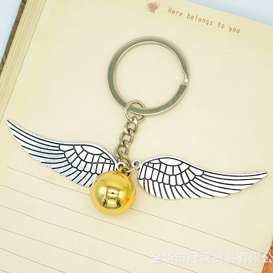 Golden Snitch Keychains Cute Cartoon Magic School of Witchcraft and Wizardry Hogwarts Hermiones Pendant Accessories