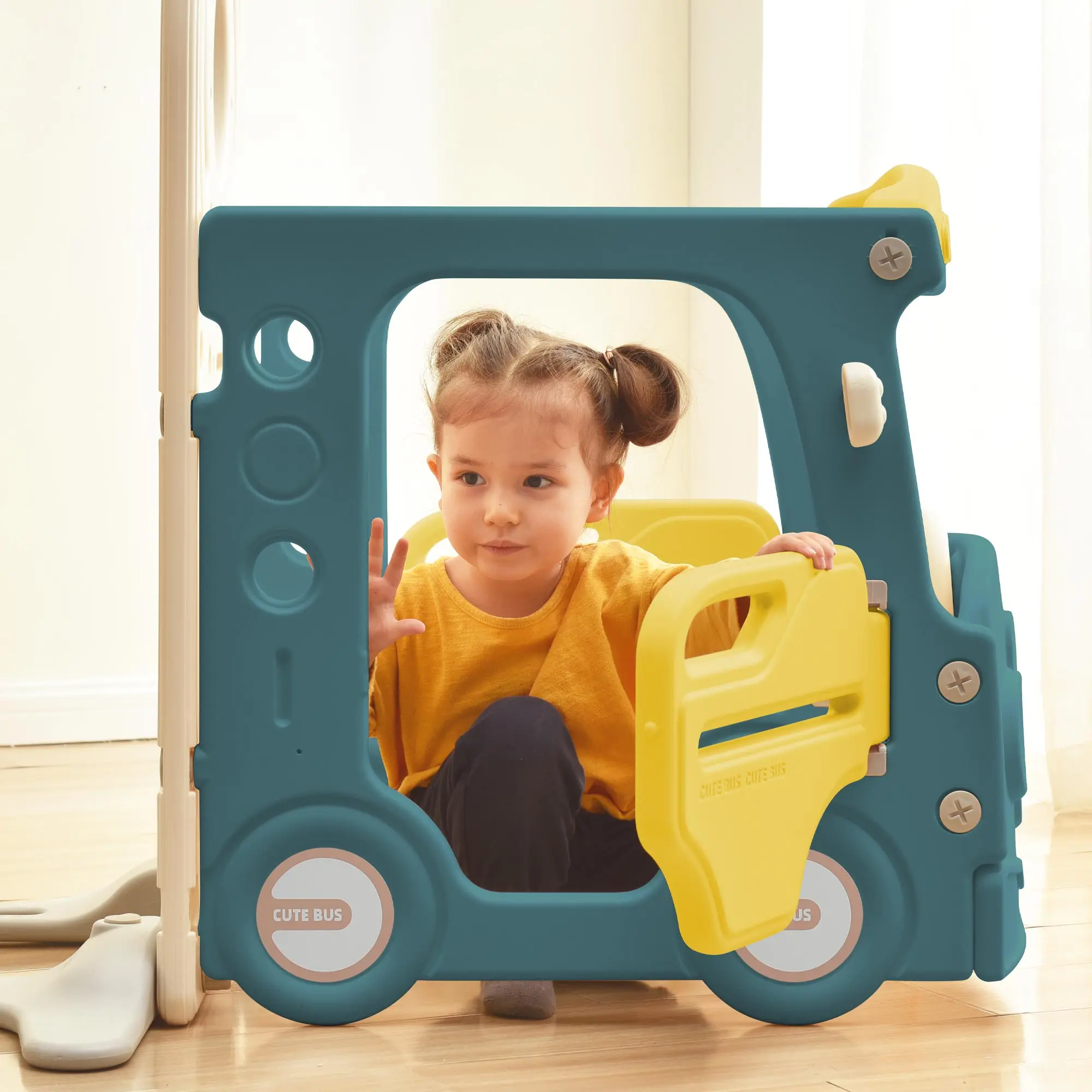 Toboggan avec structure de jeu pour enfants, jouet de bus autoportant avec toboggan pour les tout-petits, ensemble de toboggans de bus avec panier de basket-ball