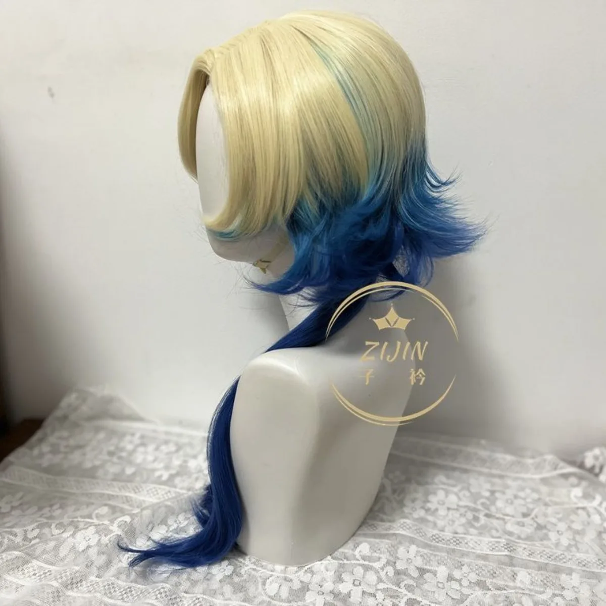الأزرق قفل كايزر شعر مستعار تأثيري | فروة رأس واقعية مع لون متدرج نابض بالحياة، مظهر أنمي مميز #5