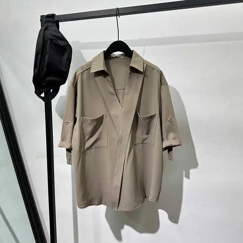

Summer Trendy Loose -neck Short Sleeved Shirt Men Trendy Design Niche Casual Versatile 2024 Solid Color Tops 21Z5513