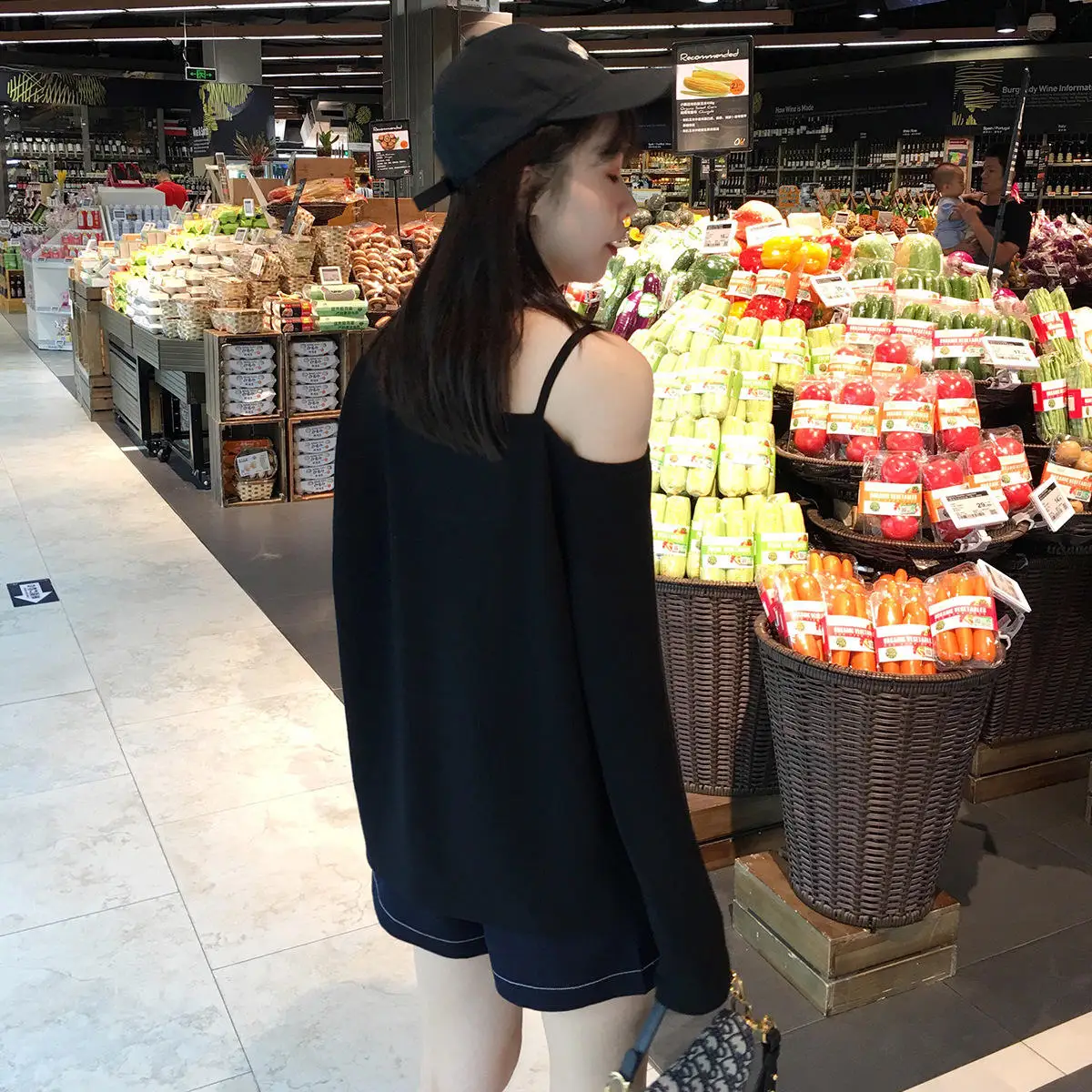 เสื้อยืดแขนยาวผู้หญิง ดีไซน์เปิดไหล่ สำหรับฤดูร้อน ป้องกันแสงแดด สีพื้น เรียบง่าย สไตล์ลำลอง แฟชั่น