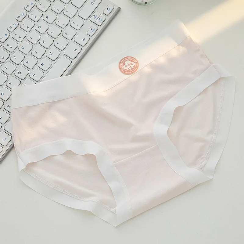 Naked Feeling Sexy Underware Ice Silk Seamless Panties Soft Thin Underwear Women Woman Briefs Lingerie Female Triangular