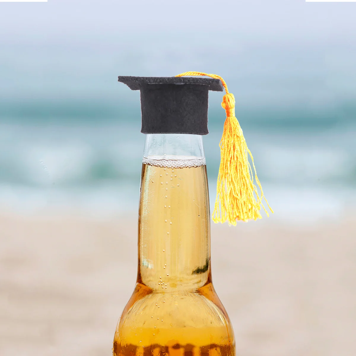 

Novelty Mini Doctorial Hat Yellow Tassel Wine Bottle Decoration Christmas Party Table Decor Gift Mini Doctorial Hat