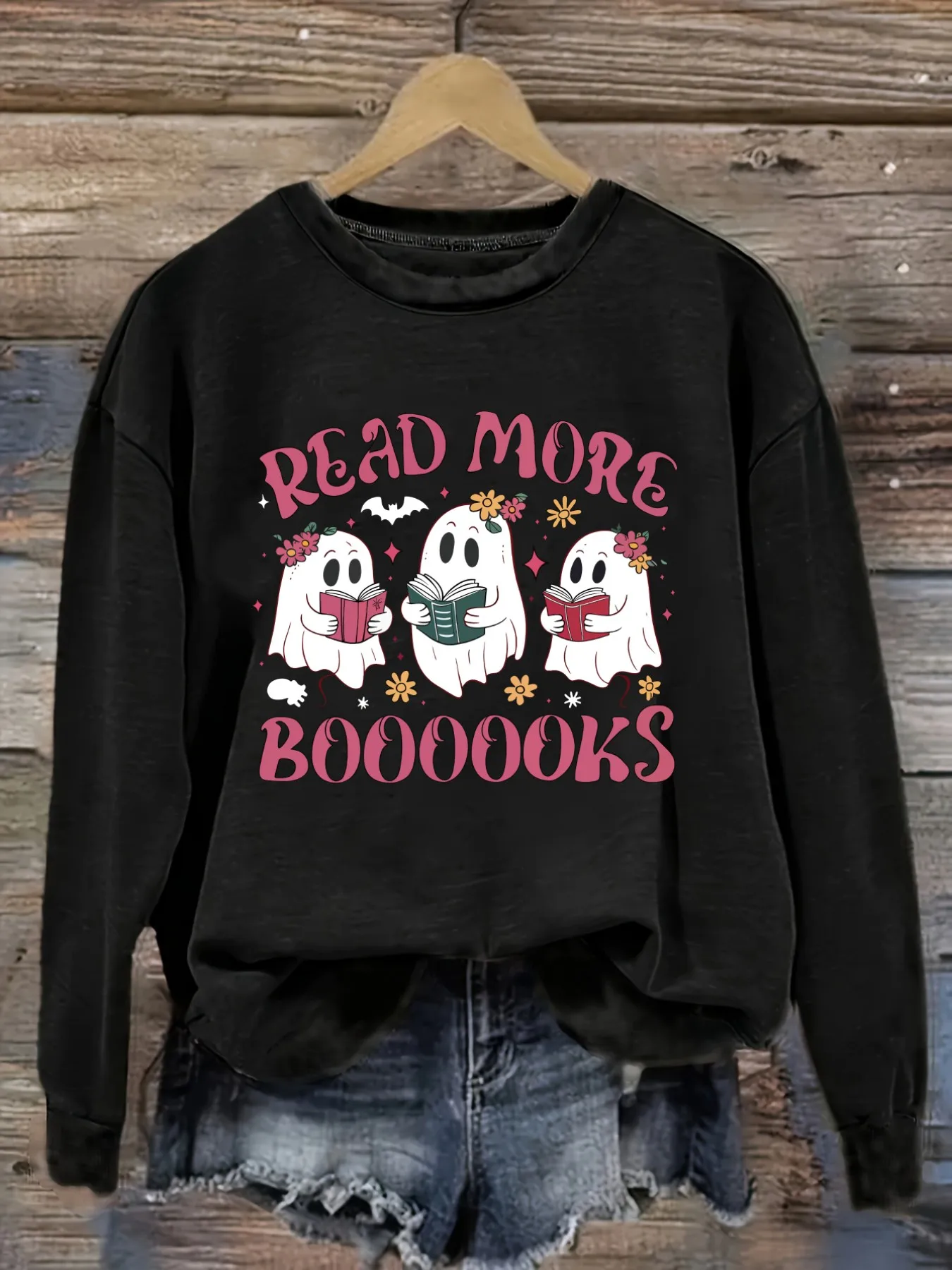 Women's Casual Long Sleeve Crew Neck T-Shirt Read More Boooooks Ghosts Reading Books Design, Round Neck Women's Clothing, Machine Washable, Slightly Elastic, Loose Fit, Spring Autumn Winter Women's T-Shirt, Halloween Costume Outfit