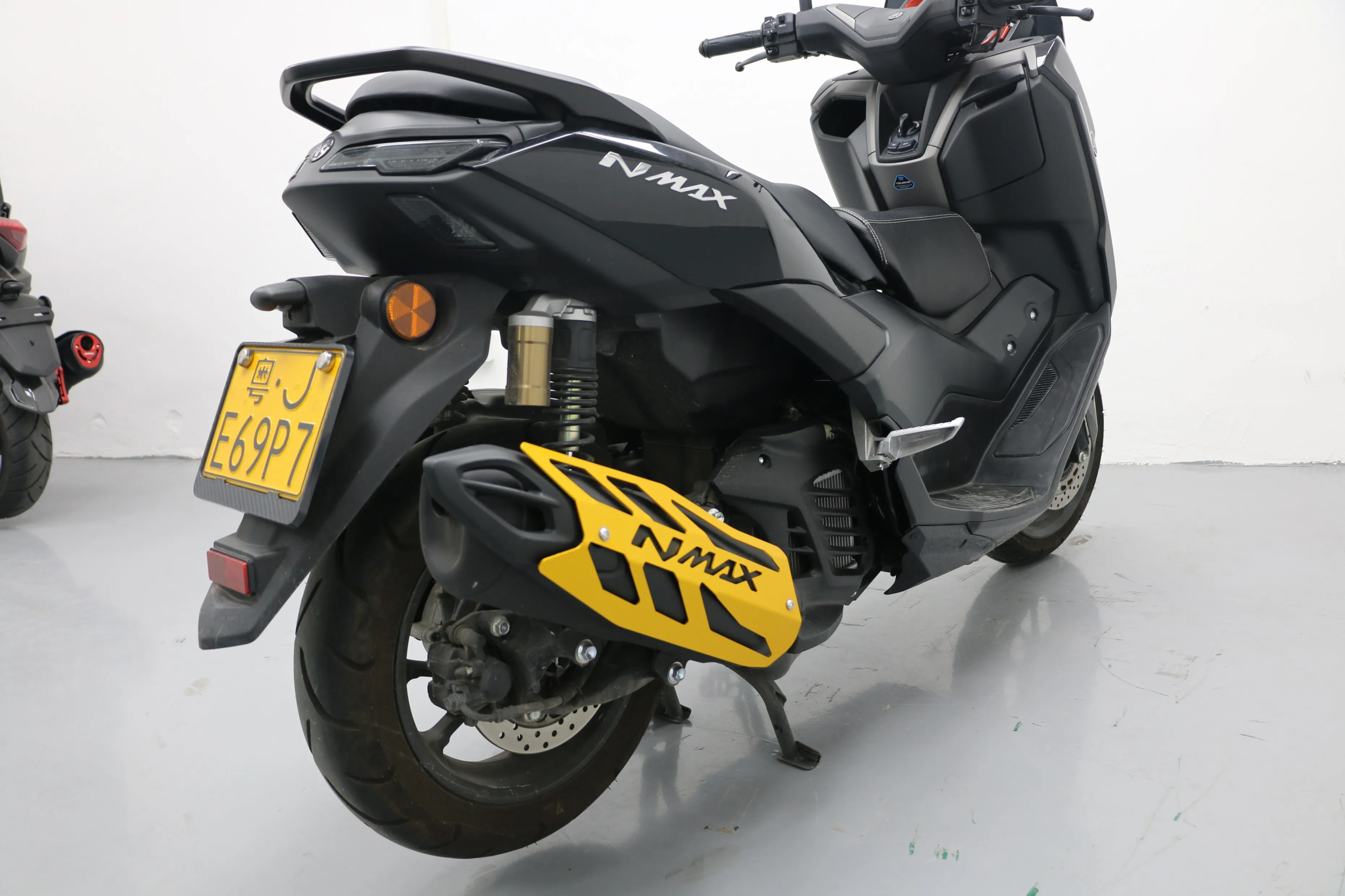 For Yamaha Nmax125 NMAX155 NMAX160 2020-2025 Turbo Neo Motorcycle Accessories Exhaust Pipe Protective Cover Exhaust image 2