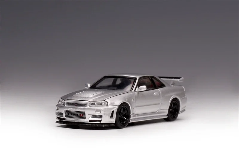 

Модель автомобиля Motorhelix MH 1:64 Skyline GT-R Z-Tune