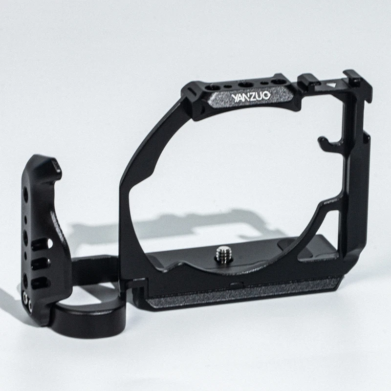 Aluminum Alloy Z30 Expansion Protection Frame Stable Shooting Quick Release Board for Nikon Z30 Handle Accessories Camera Cage