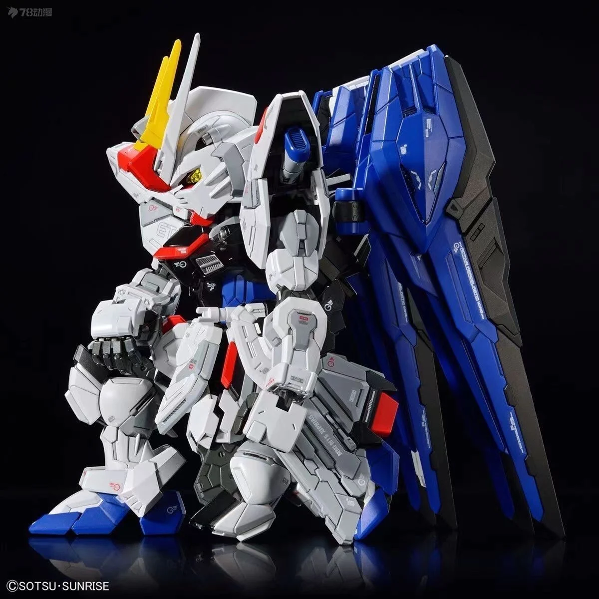 재고 있음 GAOGAO Strike Freedom 아이스 블루 컬러 MGSD 조립 모델 키트 액션 피규어 장난감 투명 버전 로봇 모델 메카