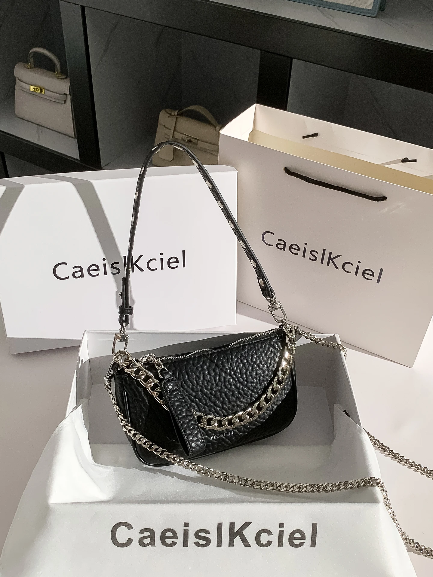 sac-a-bandouliere-simple-pour-femme-caeislkciel-sac-a-main-sous-le-bras-design-minimaliste-elegant-nouvelle-tendance-mode-2026