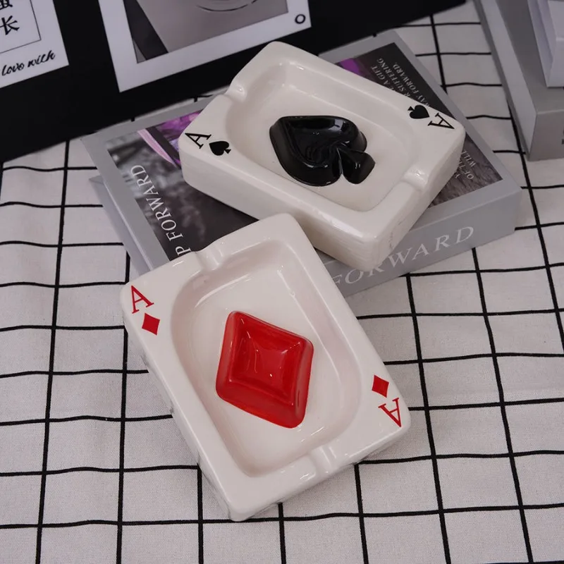 Posacenere artigianale in ceramica, posacenere cuore rosso, bar dell'hotel, soggiorno, decorazione del tavolo da pranzo, artigianato in ceramica, decorazione della casa, poker