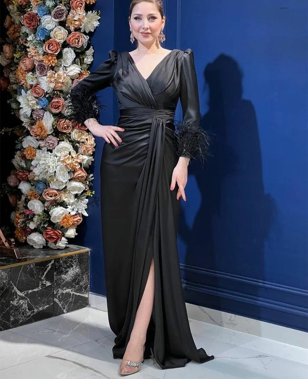 Robe de Soirée Longue Plissée Noire Vintage pour Femme, Tenue de Bal en Satin avec Fente, Style Sirène, Col en V et Traîne