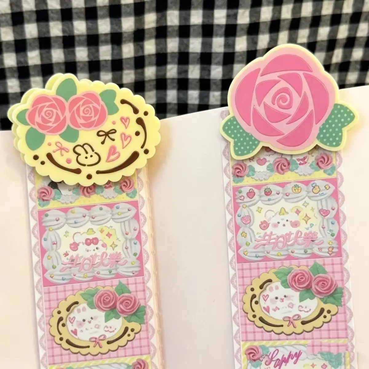 2-teiliges Hasen-Haarspangen-Set für Frauen, Niedliche Rosen- und Hasen-Acryl-Haarklammern, Süßes Design Haarschmuck