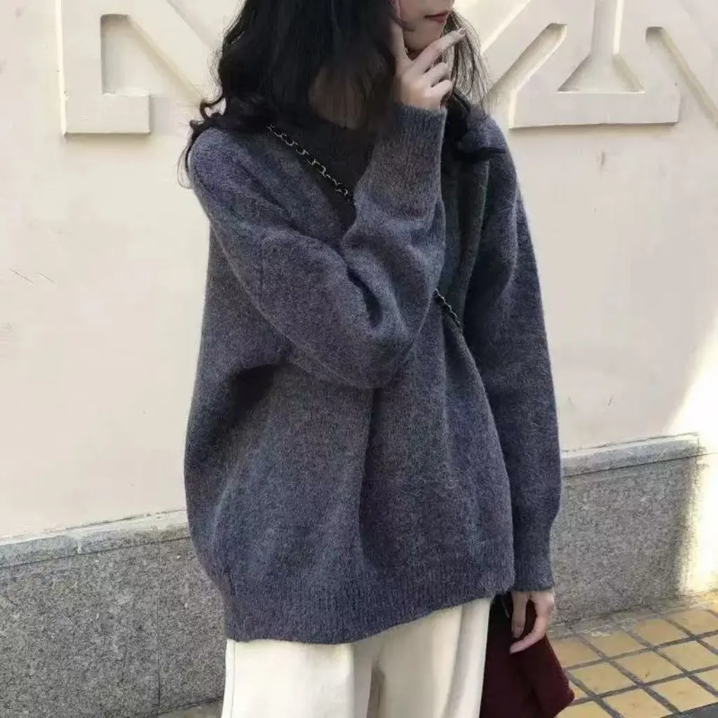 

Women's round Neck Knitwear Loose Fit Retro Style Pullover Soft Waxy Thickened Pure Color Autumn Winter New Arrival