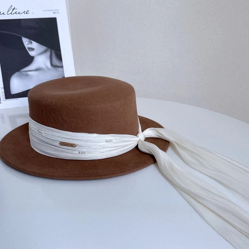 High-quality flowing silk fabric long flowing ribbon flat-top hat exquisite elegant Australian wool hat Hepburn fashion hat