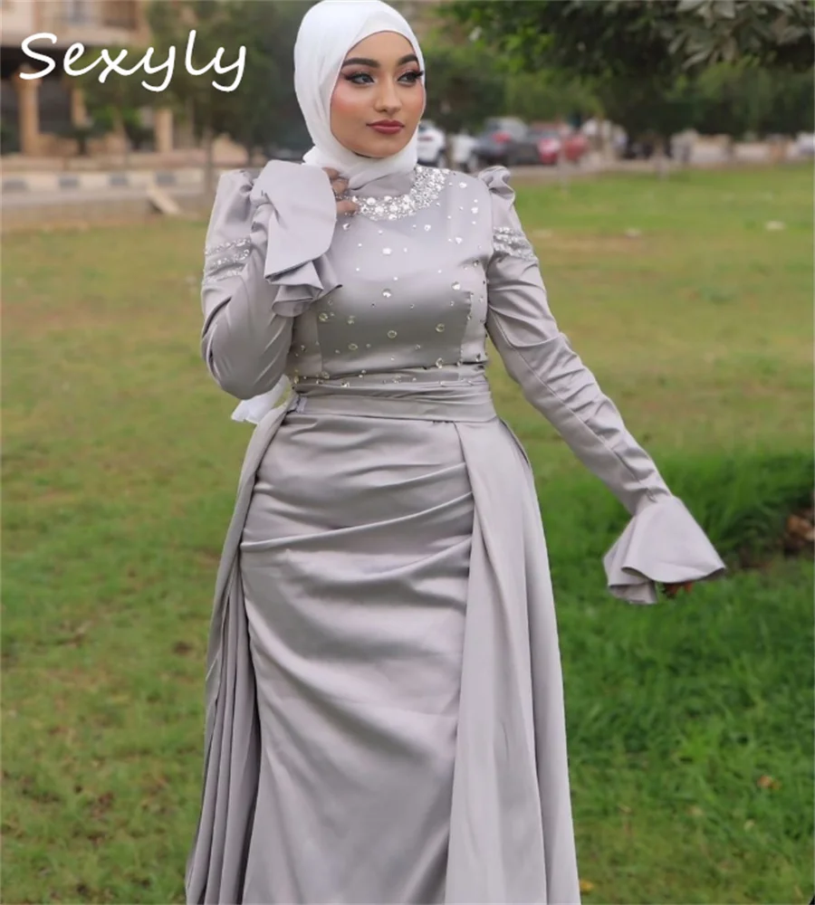 화려한 실버 무슬림 이브닝 드레스, 오버 스커트 기차, 이슬람, 중동, 아랍 인어 무도회 원피스, 크리스탈 맞춤형