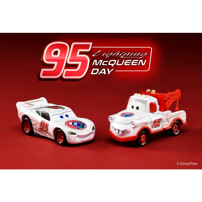 TAKARA TOMY odlewany model samochodu ze stopu aluminium General Die Die Lightning McQueen samochód sportowy, kolekcja zabawek dla chłopców, zabawki dla dzieci.