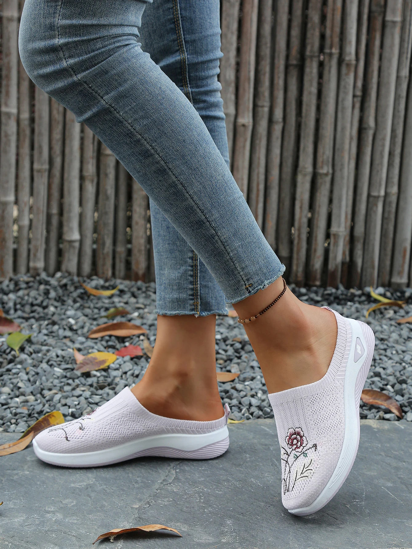 Große Größen Damen Rückenfreie Plateau-Sneaker mit Blumenstickerei, Mesh-Slipper, rutschfeste, bequeme Freizeit-Slipper für Senioren zum Gehen – Detail 22