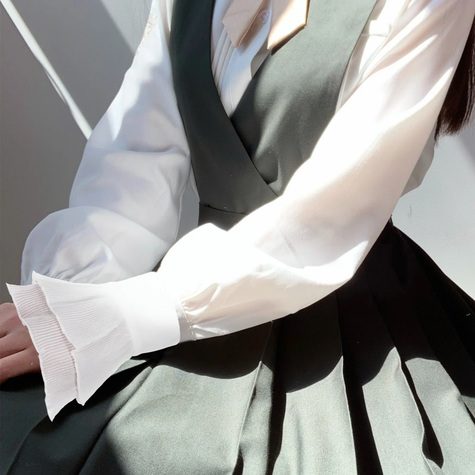

1Pair Detachable Cuffs Chiffon Material Comfortable Lightweight Breathable Good Decoration for Sweaters Dresses Uniforms