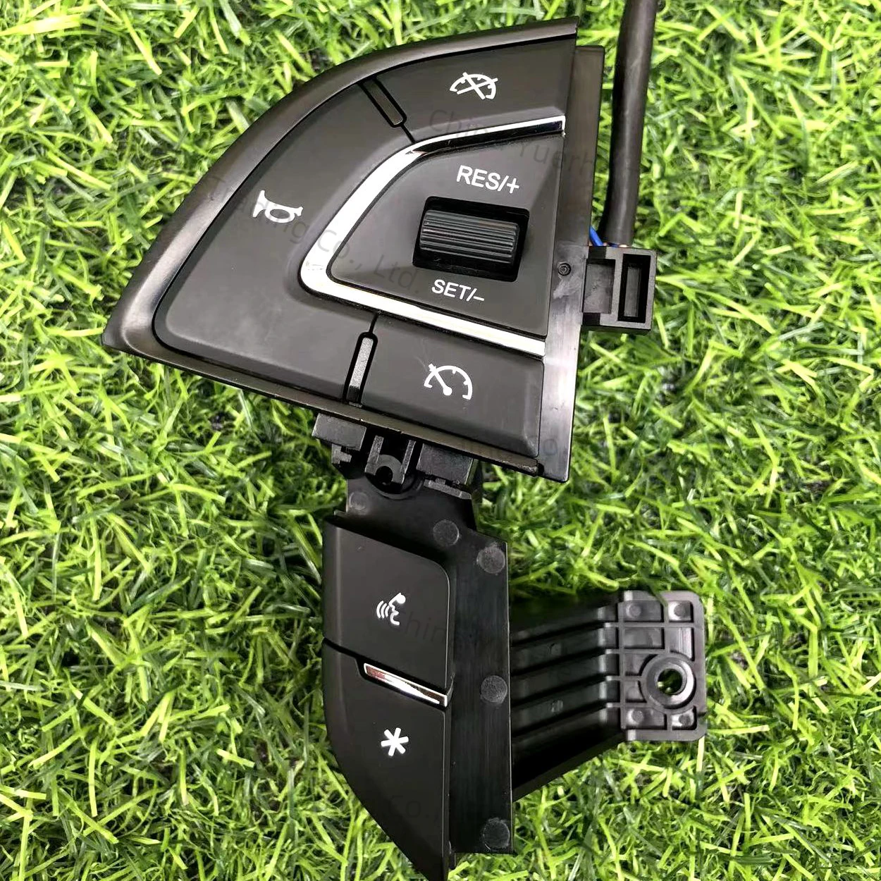

For Maxus V80 G10 2019-2022 Cruise Control Upgrade Steering Wheel Audio Bluetooth Controls OEM Kit