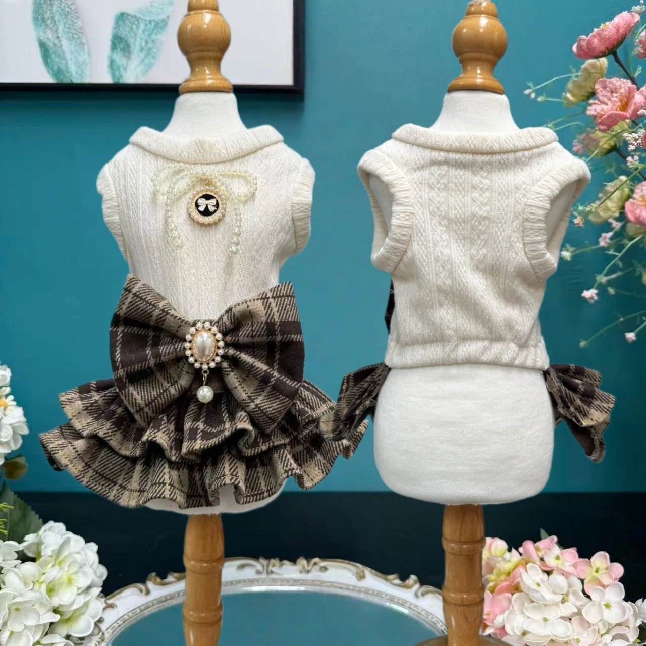 

Retro Khaki Grid Bow Princess Dress for Small to Medium Dogs Autumn Winter Puppy Cat Clothing Warm Fashion Petwear for Party
