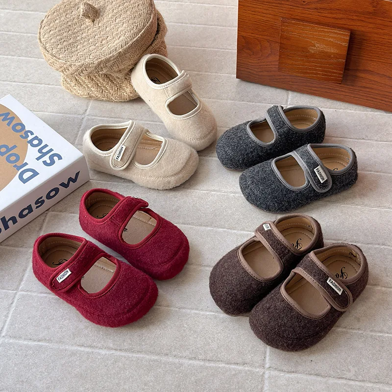 

INS French Style Girls Felt Leather Shoes 2025 Autumn New Vintage Suede Princess Flats Soft Sole Anti-Slip Toddler Girl Shoes