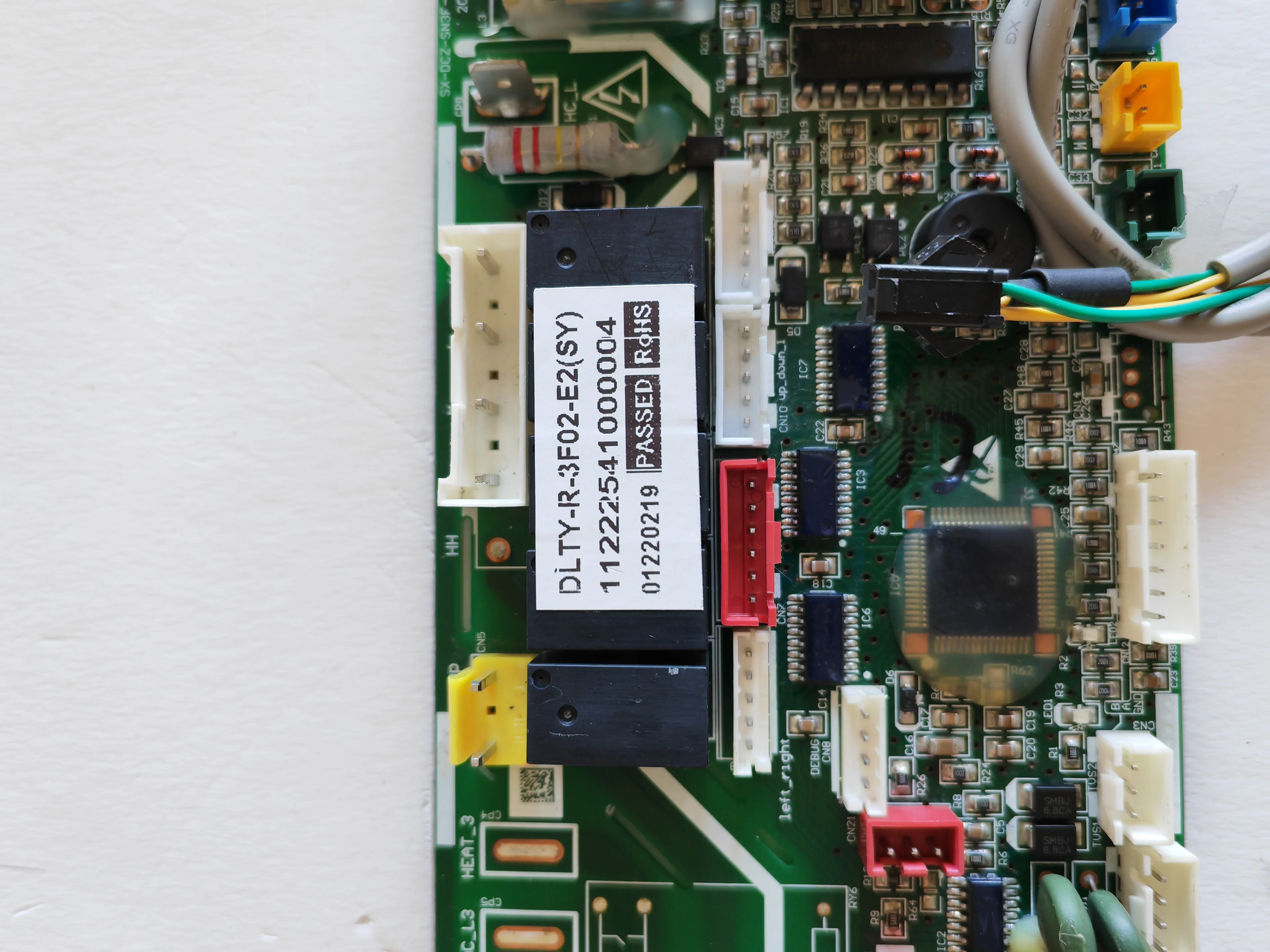 Nuovo computer di bordo originale per aria condizionata DLTY-R-3F02-E2(SY) 11222541000004 per parti