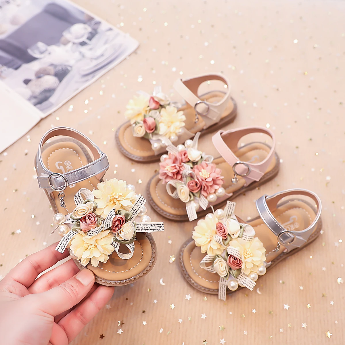 

Kids' Casual Shoes Sandals PU Leather Flowers Fashion Summer Shoes For Girls Hook and Loop Anti-slip Pink White Shoes Size 26-36