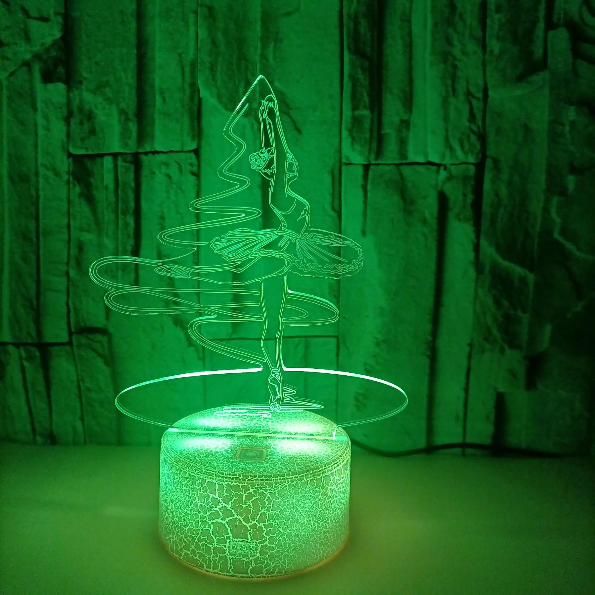 Luce notturna 3D con telecomando a forma di cervello 16 colori Illusione di luce LED in acrilico Lampada da comodino per la camera dei bambini Decorazione dell'ufficio Regalo di compleanno Giocattolo