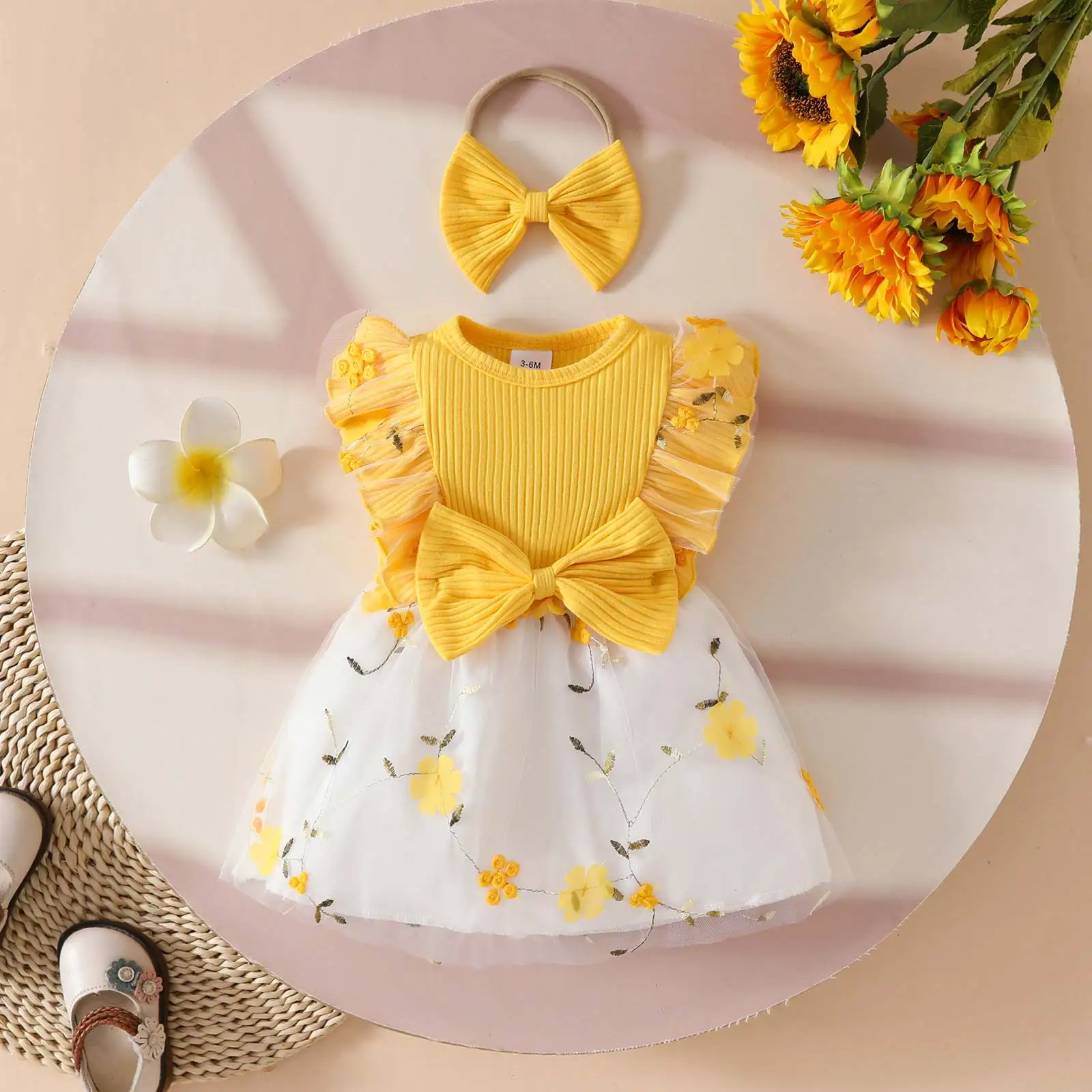 

Little Girl Summer Princess Dress Ruffled Floral Embroidery Bow Tulle Dress with Headband for Birthday Wedding Party Photography
