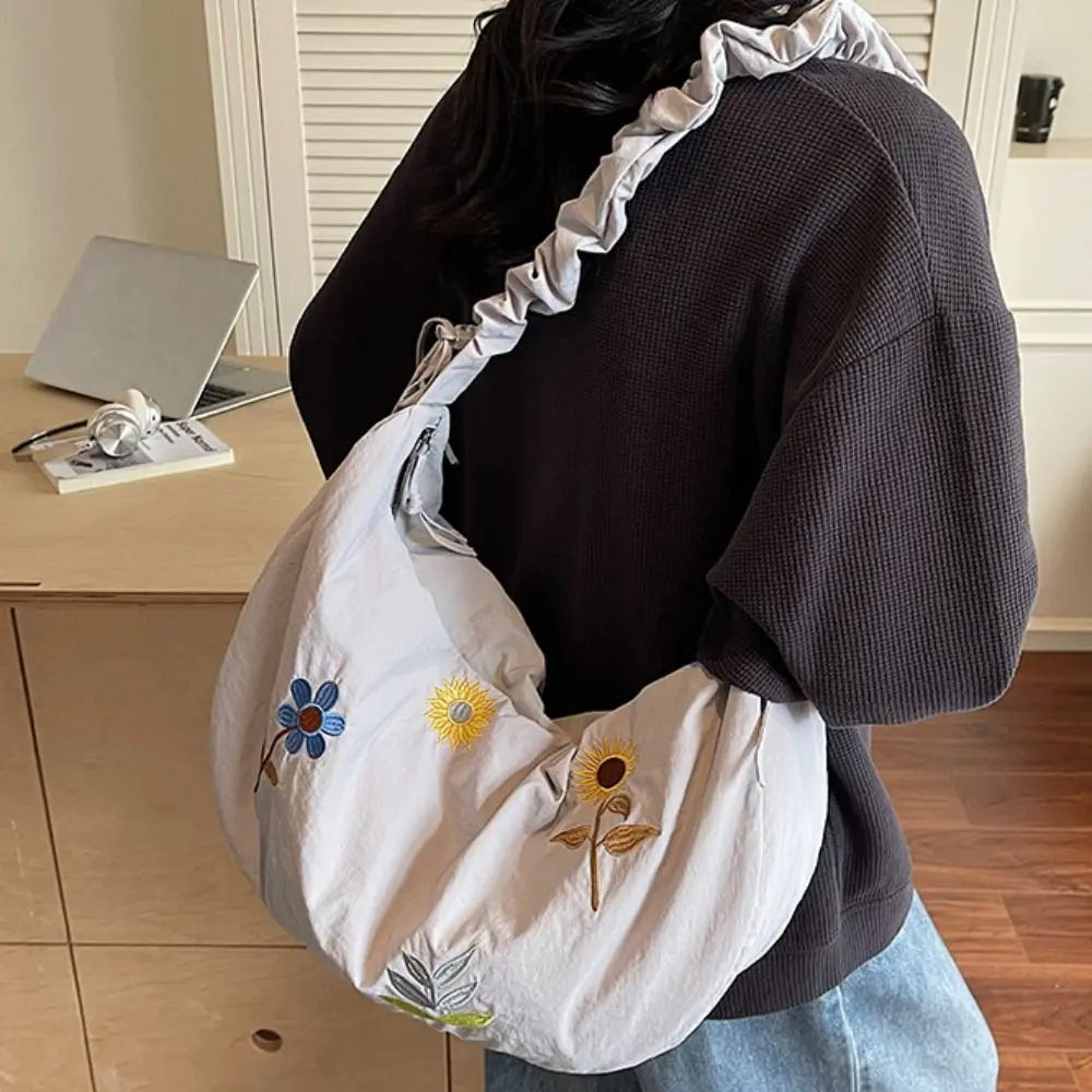 

Korean Style Nylon Dumpling Bag Drawstring Lightweight Flower Embroidery Tote Bag Handbag Solid Color Oxford Cloth Shoulder Bag