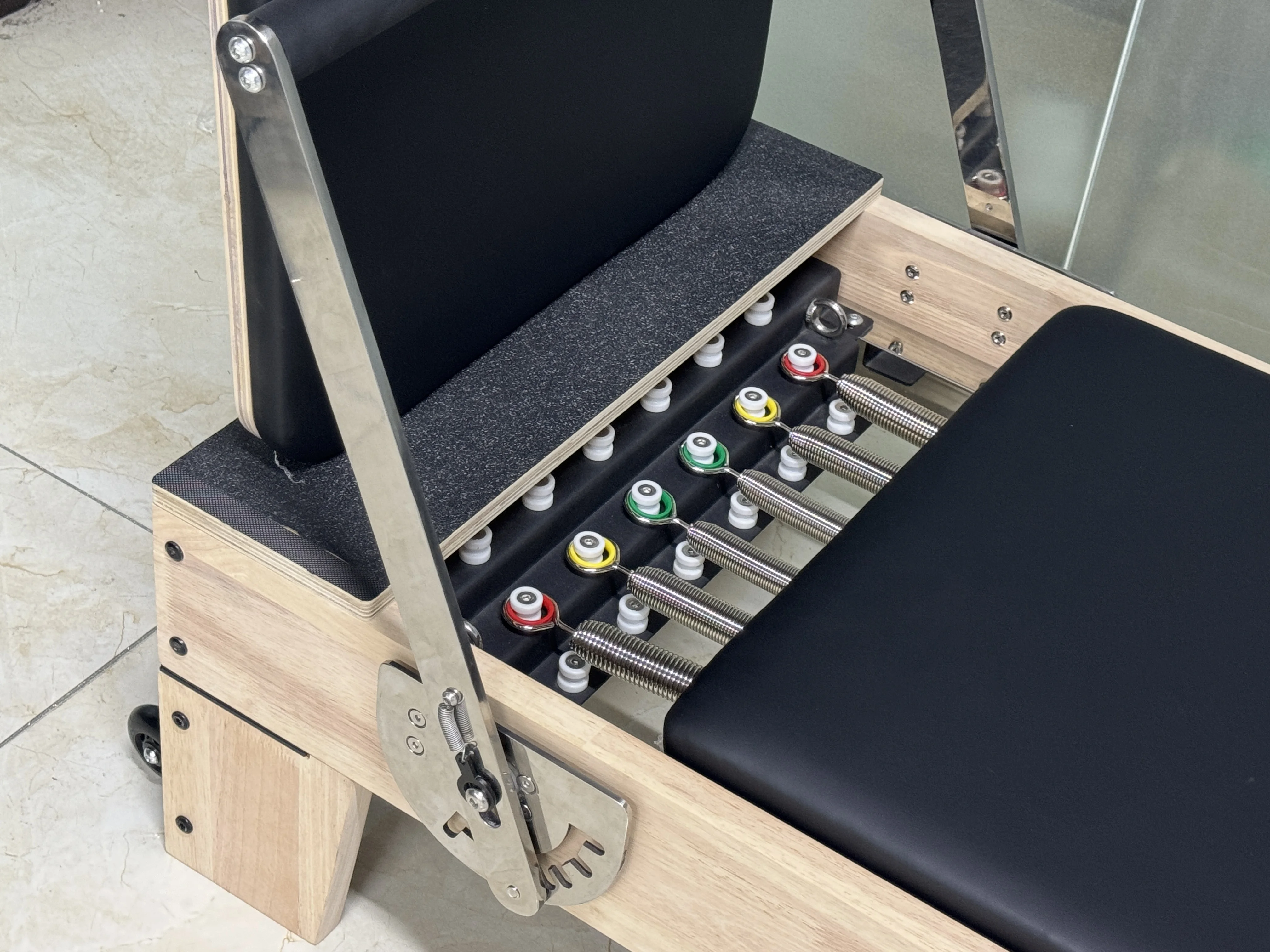 High Quality Wooden Pilates Reformer Gym Fitness Equipment Pilates  Reformer Oak Wood Pilates Reformer