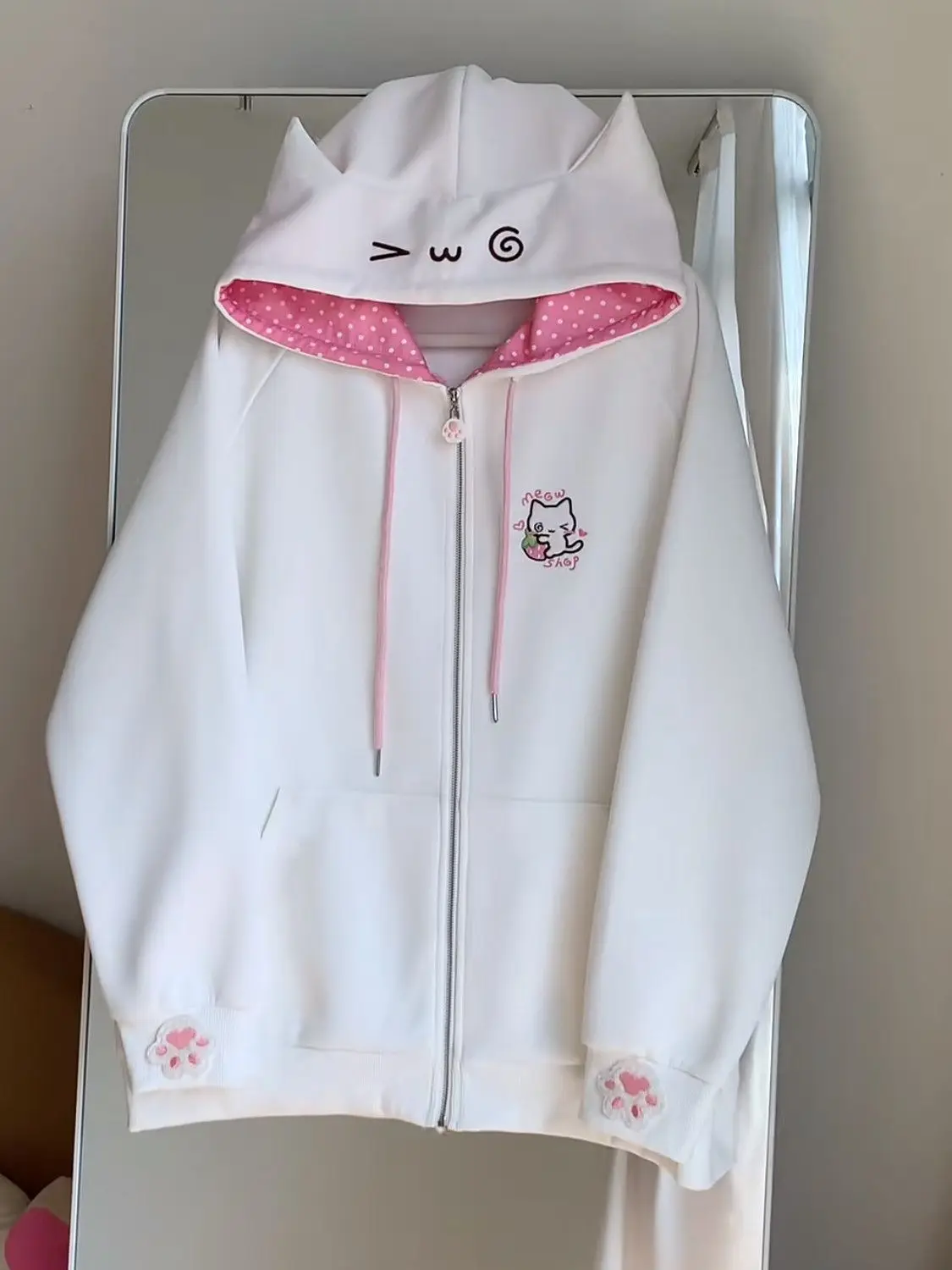 Adorable Fce-Lined …